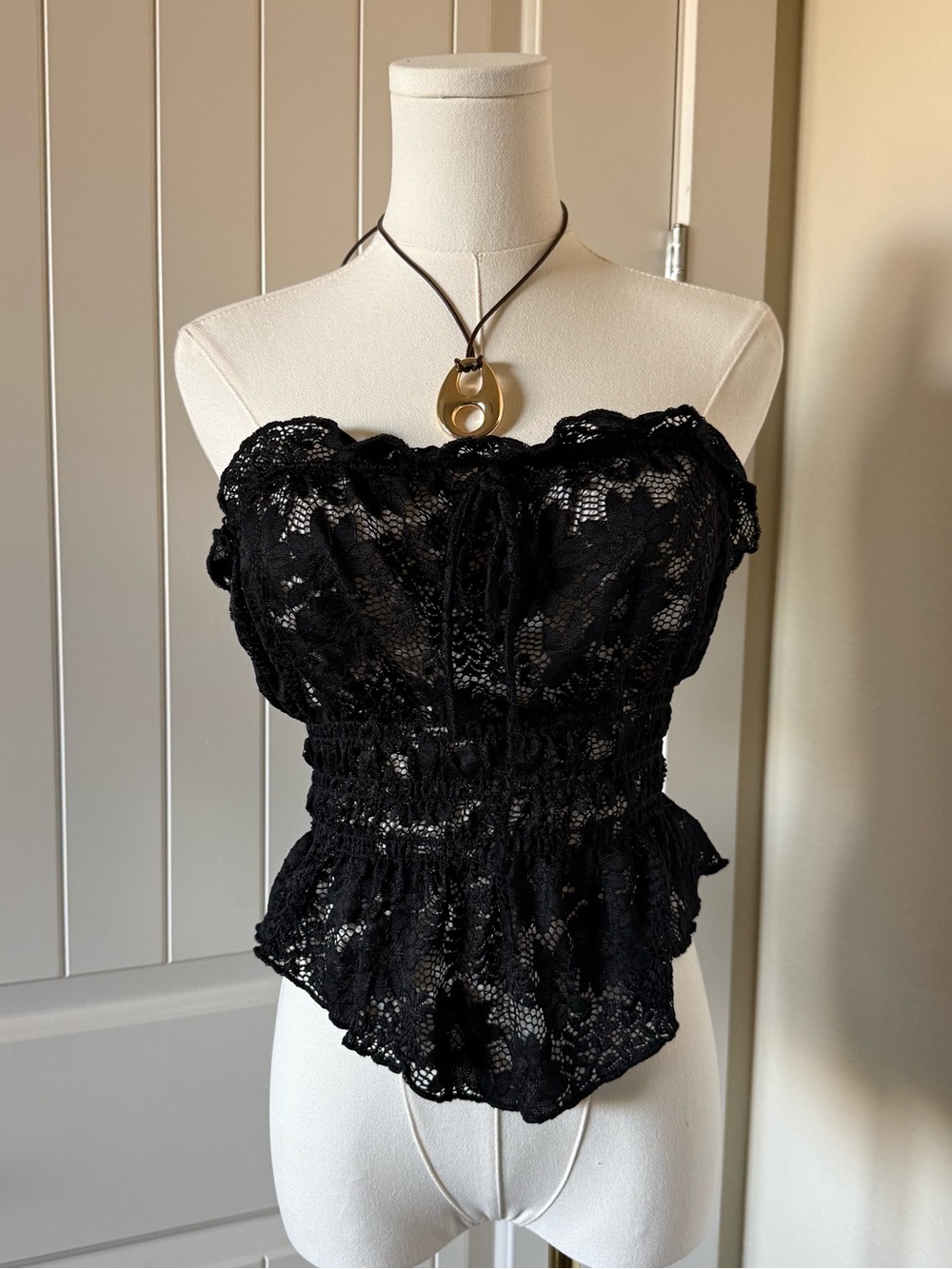 Women's Black Lace Strapless Bustier Top